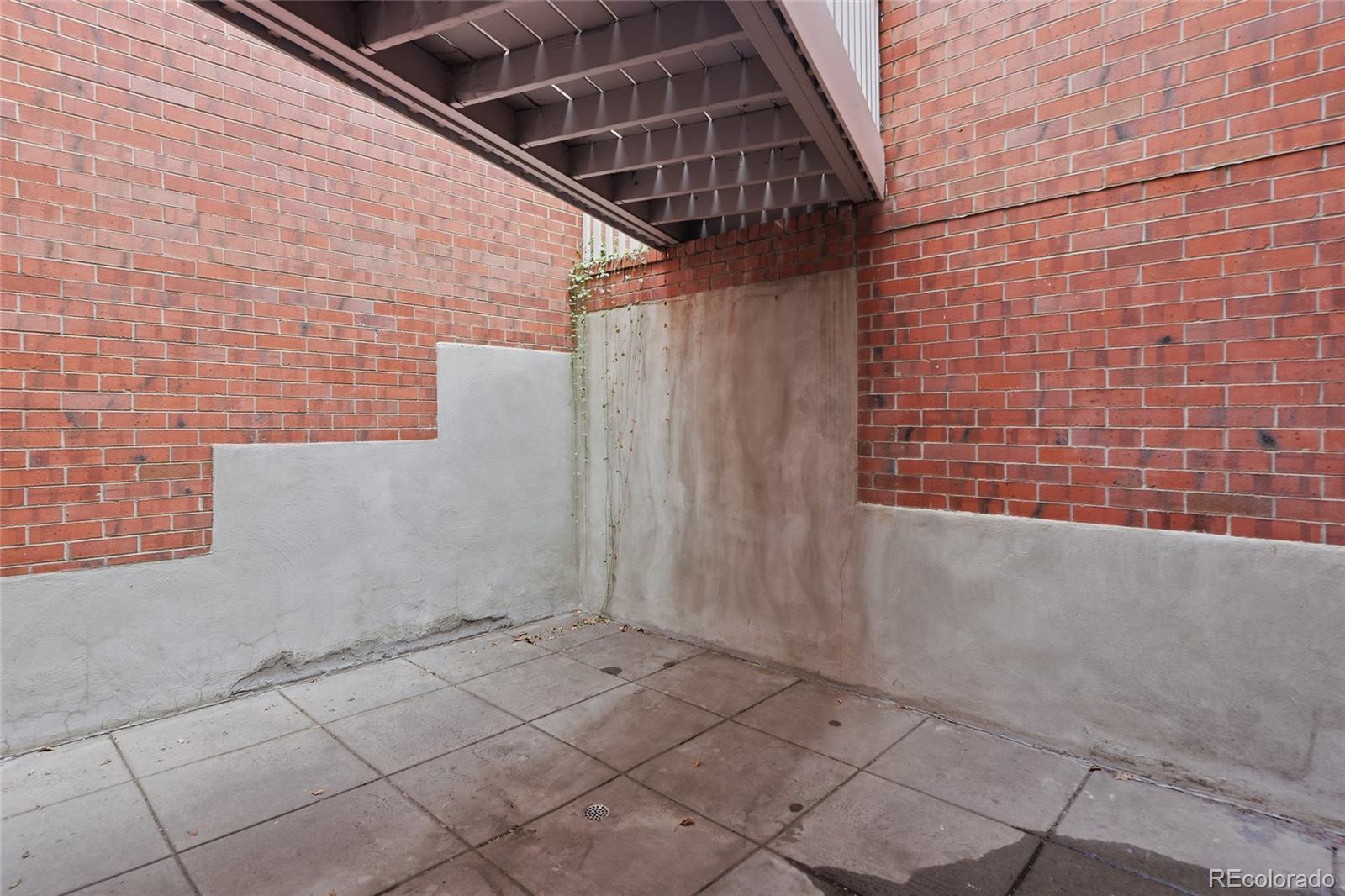 8666 Ainsdale Court