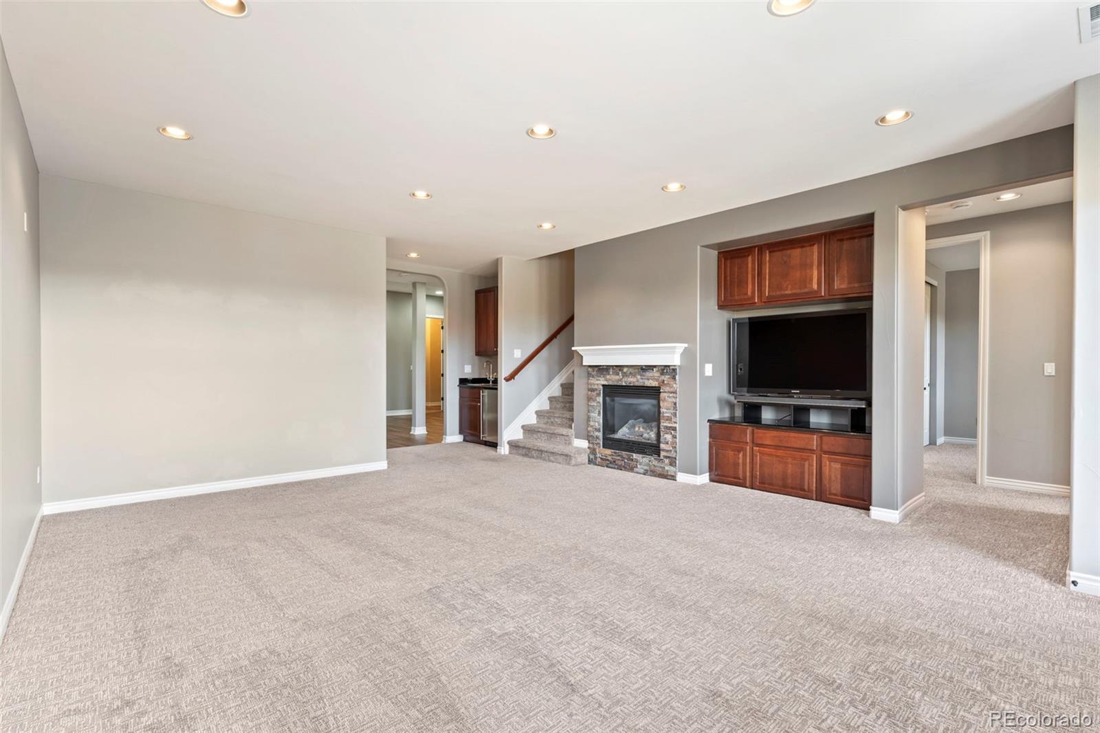 9168 Viaggio Way