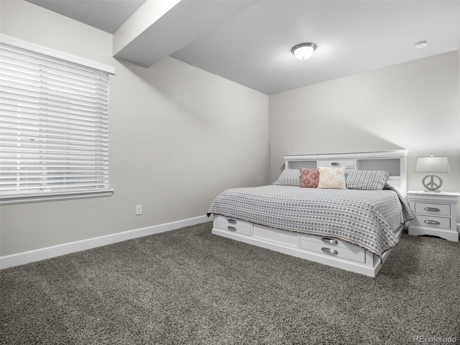 11912 Barrentine Loop