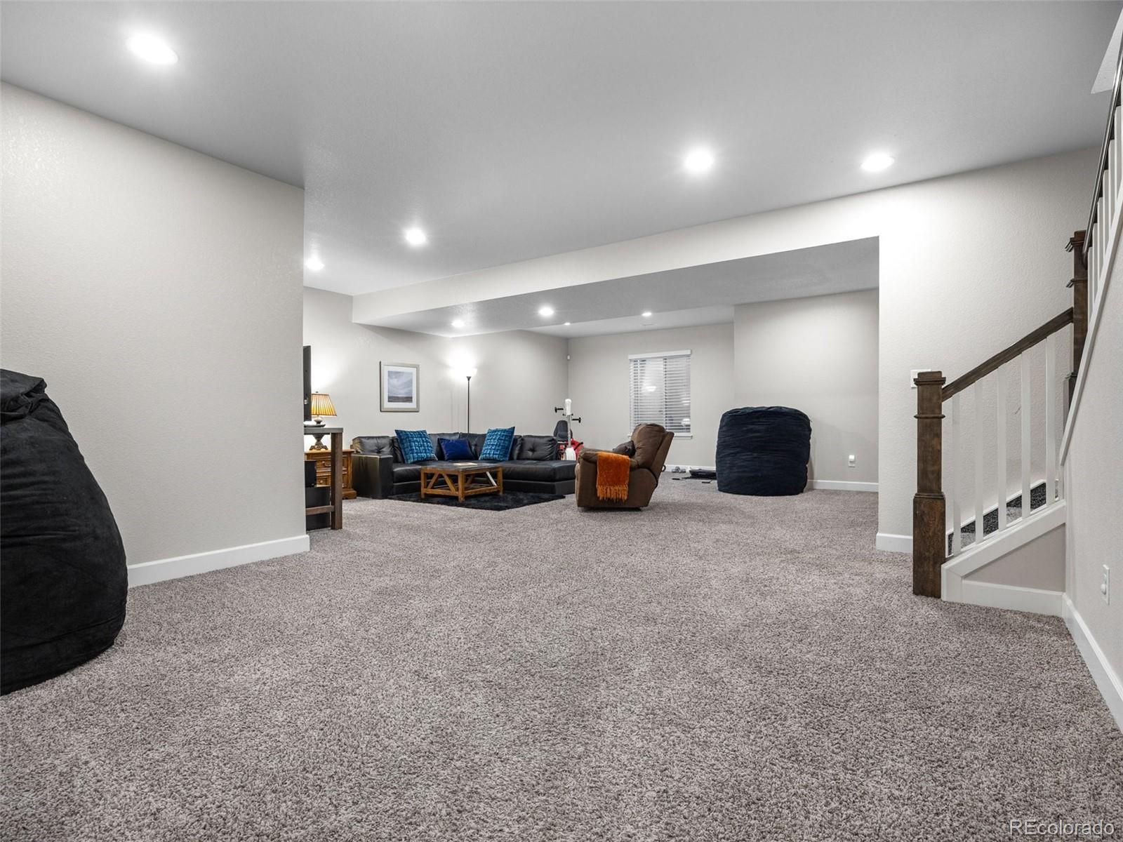 11912 Barrentine Loop
