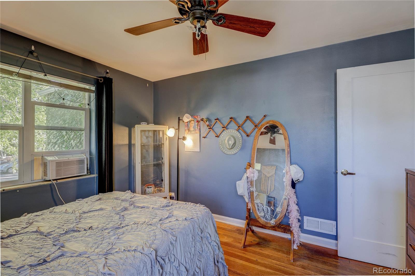 3015 N Milwaukee Street