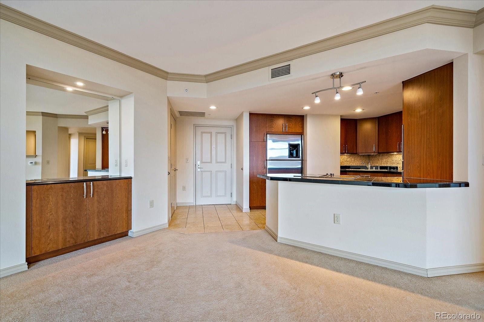 8100 E Union Avenue Unit: 814