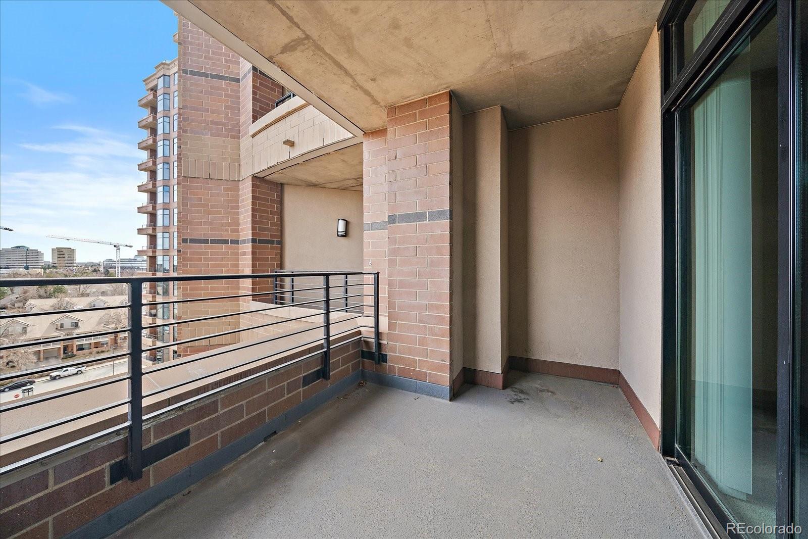 8100 E Union Avenue Unit: 814