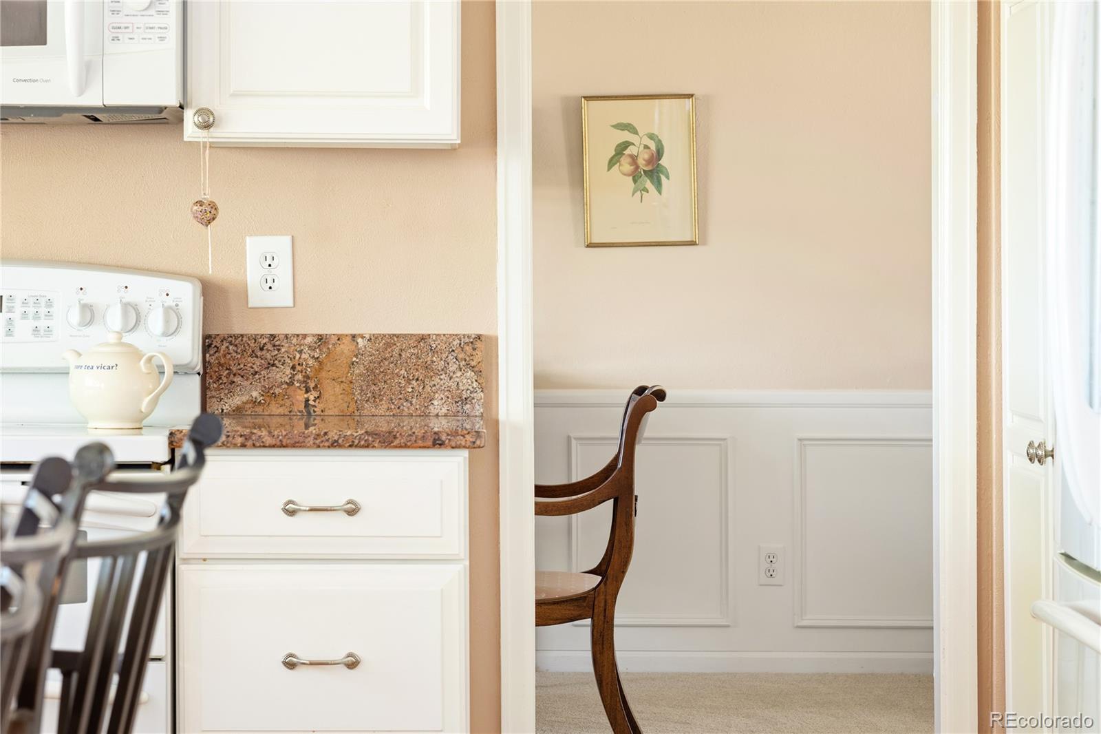 6561 S Pontiac Court