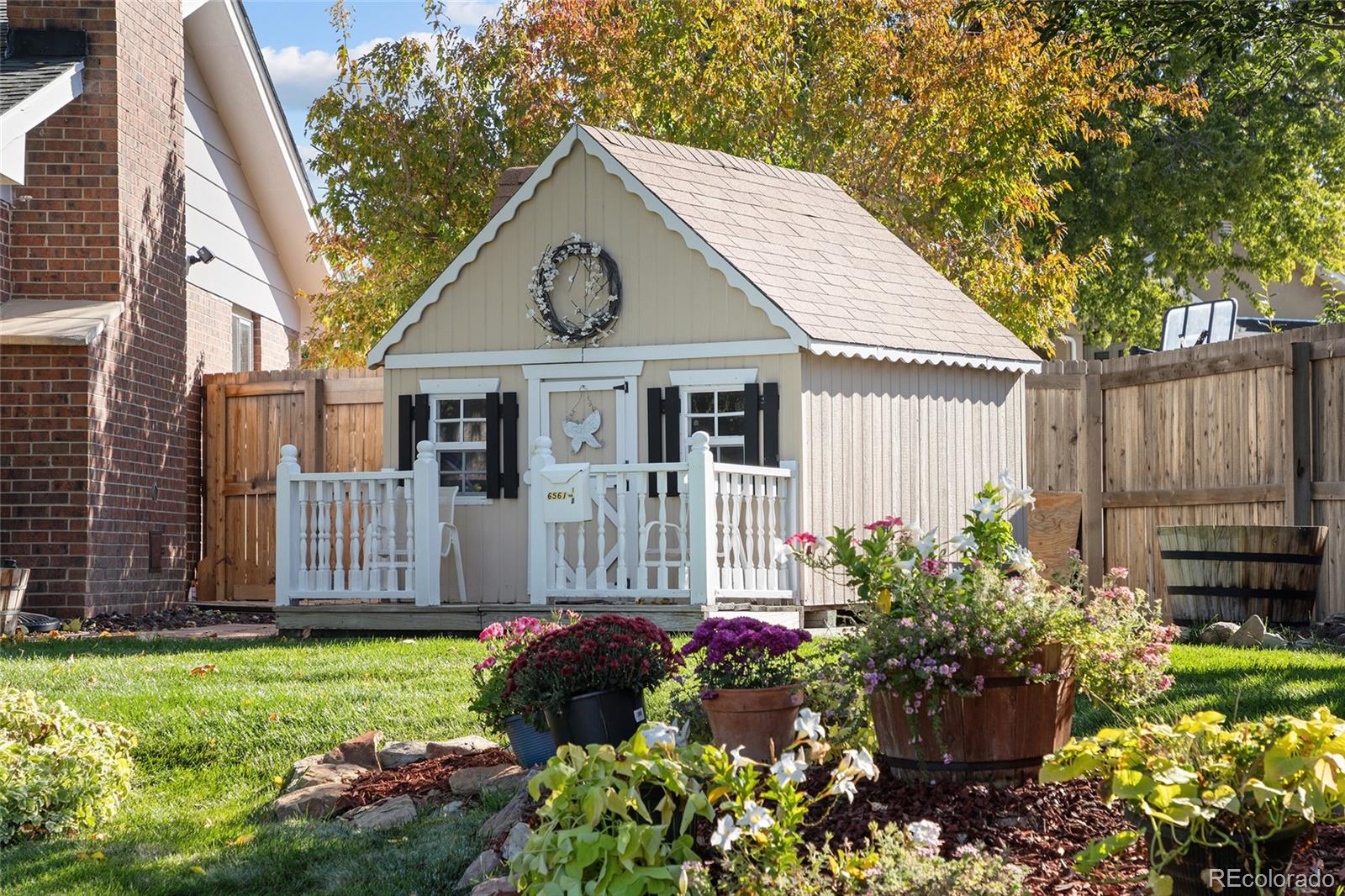 6561 S Pontiac Court