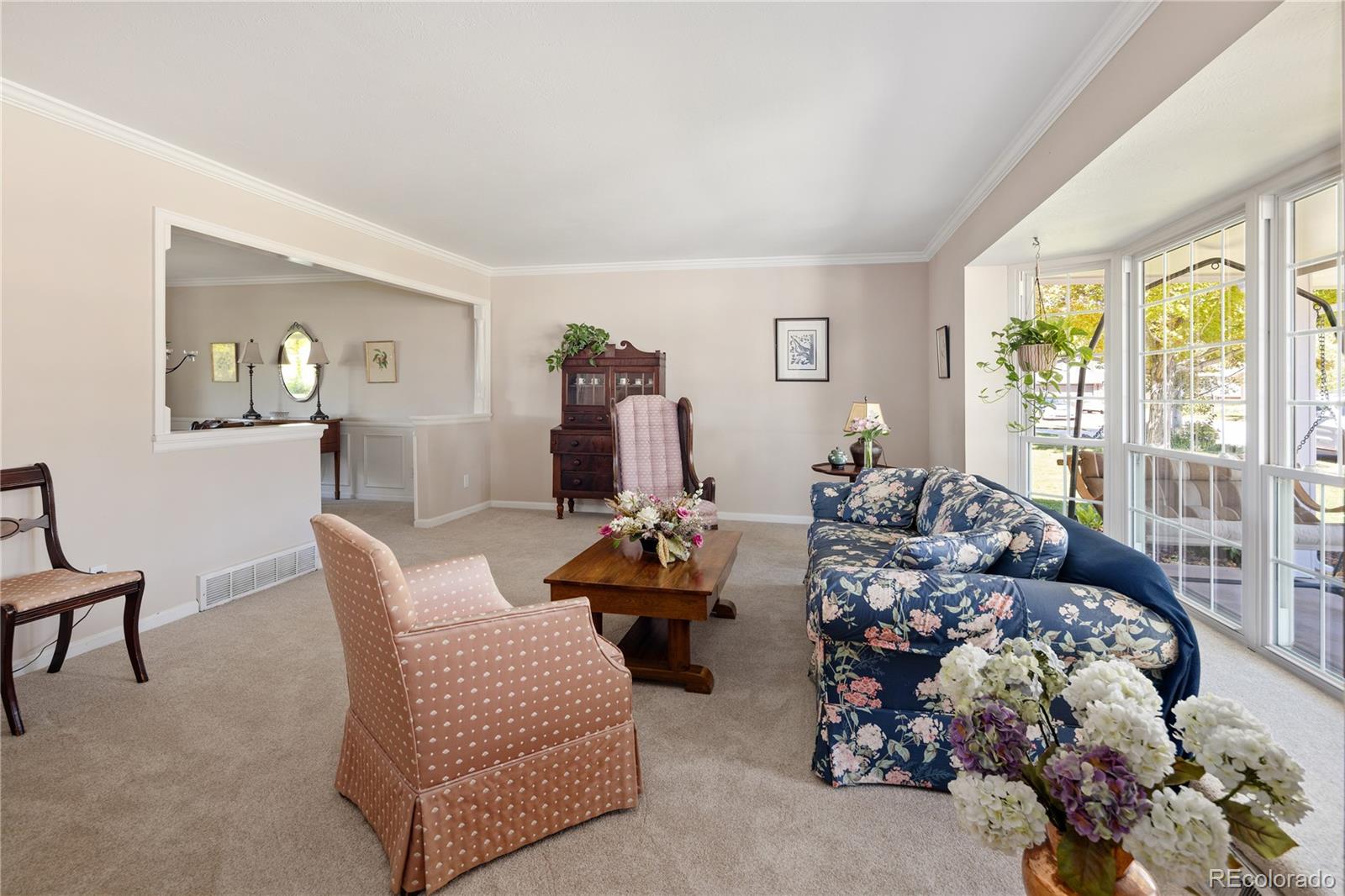 6561 S Pontiac Court