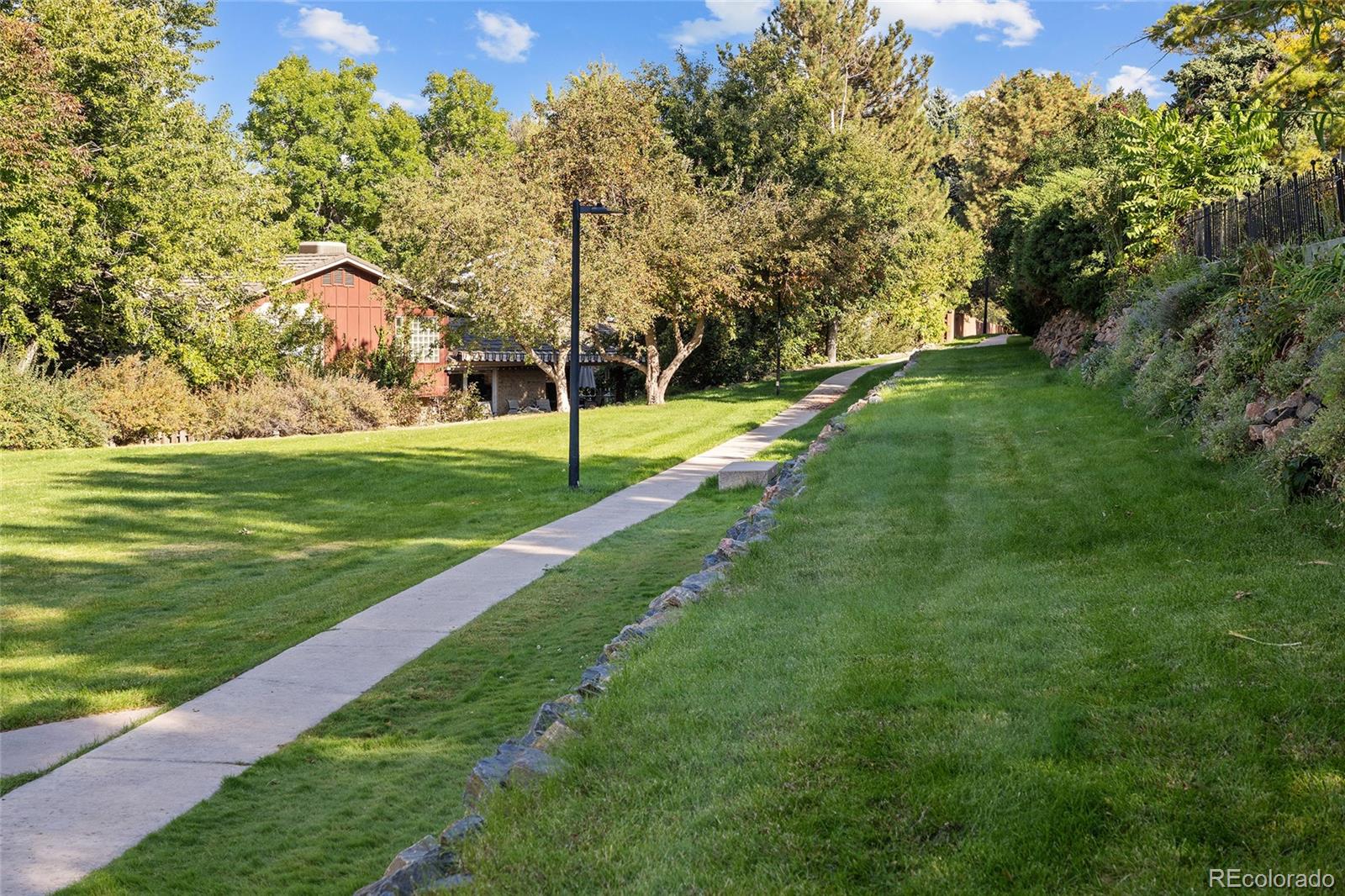 6561 S Pontiac Court