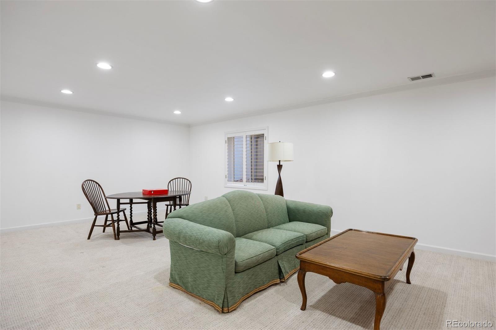 2552 E Alameda Avenue Unit: 72