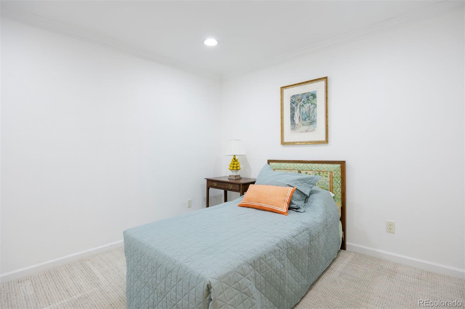 2552 E Alameda Avenue Unit: 72