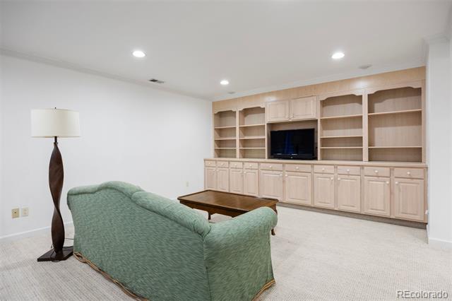 2552 E Alameda Avenue Unit: 72