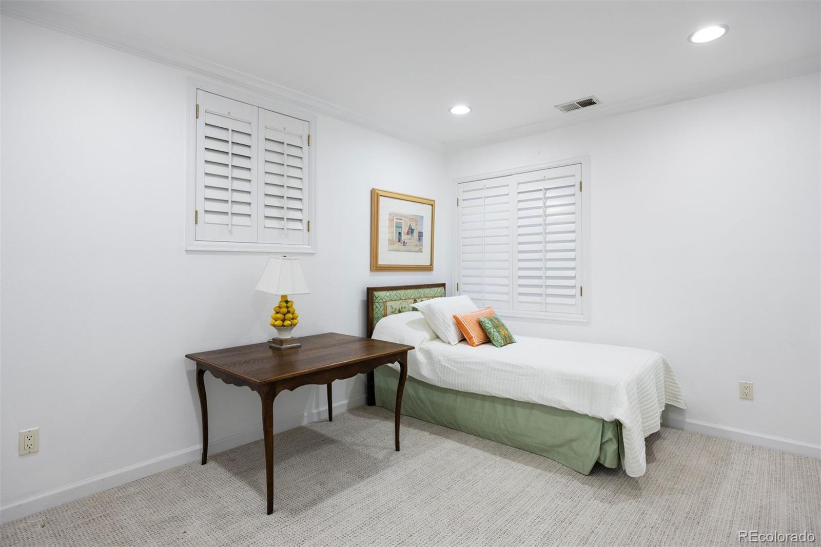 2552 E Alameda Avenue Unit: 72
