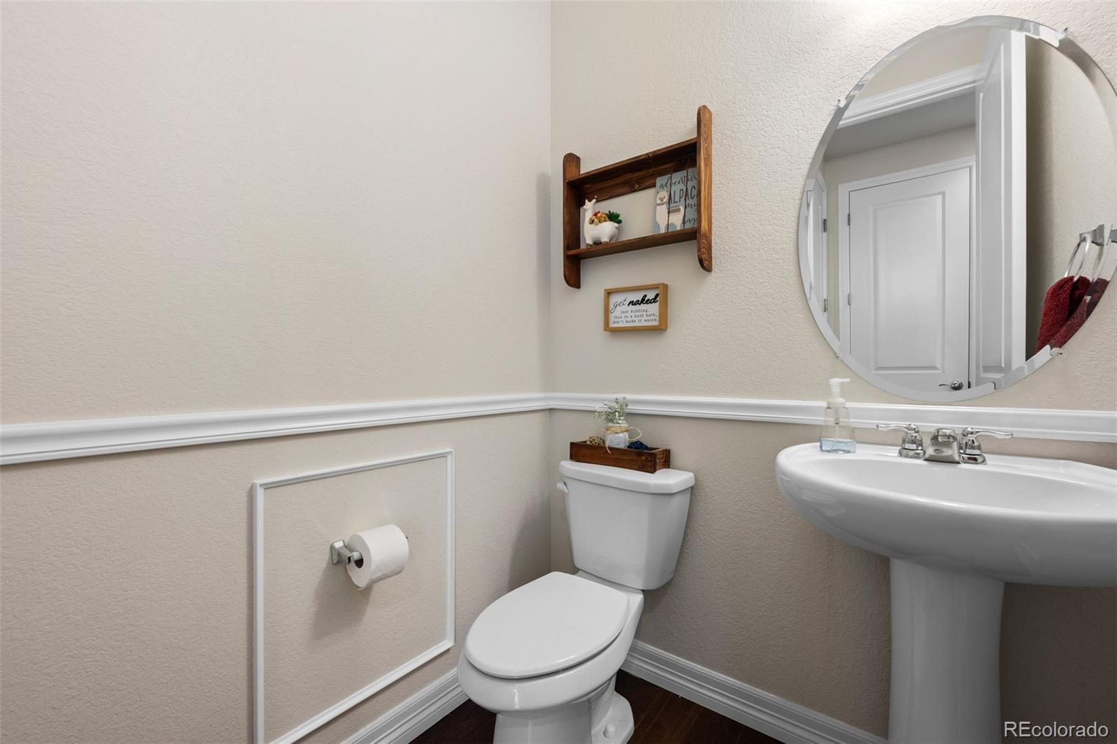 27523 E Euclid Drive