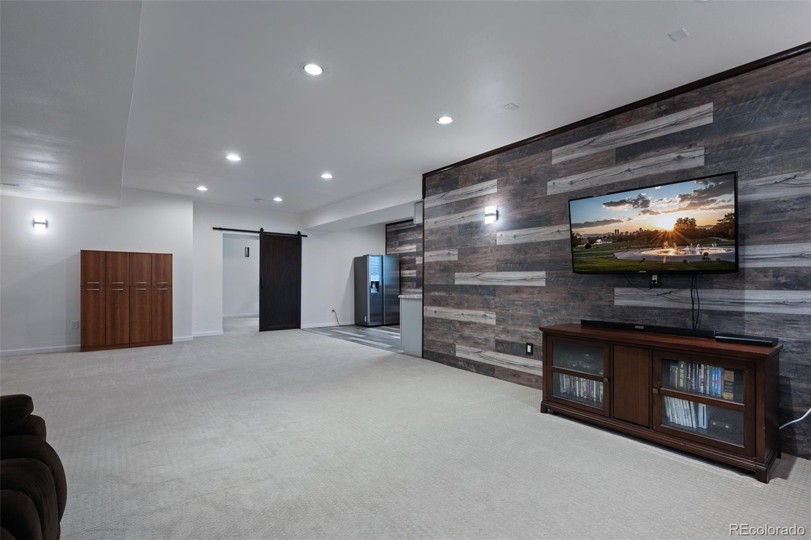 27523 E Euclid Drive