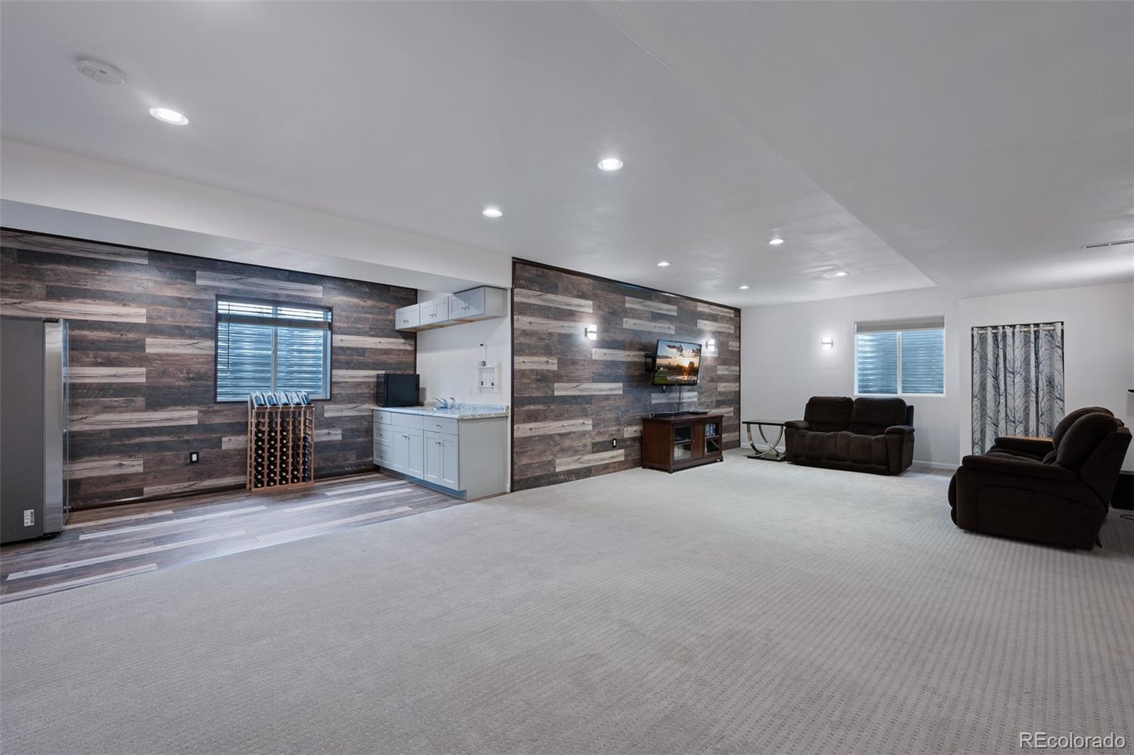 27523 E Euclid Drive