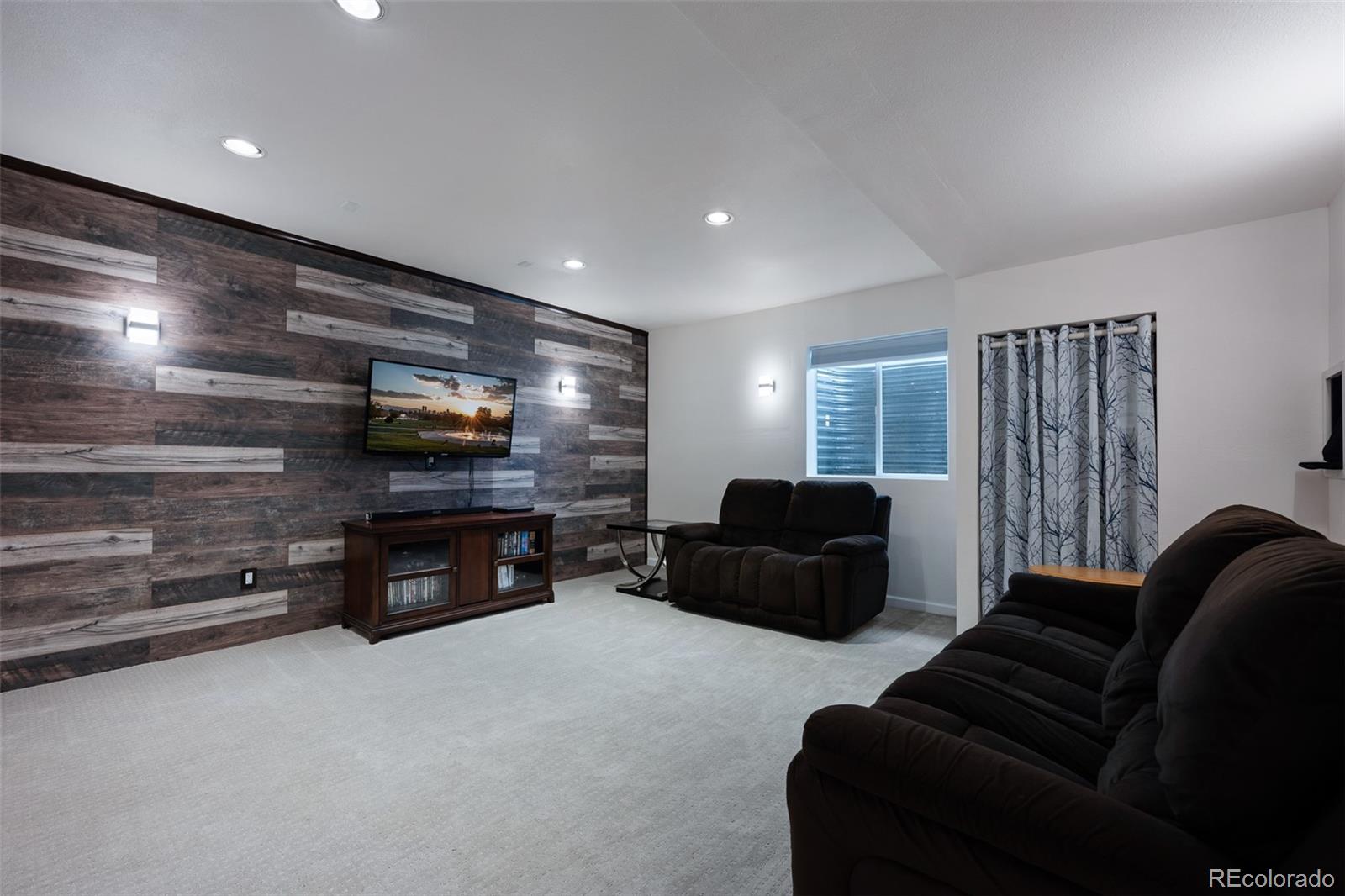 27523 E Euclid Drive