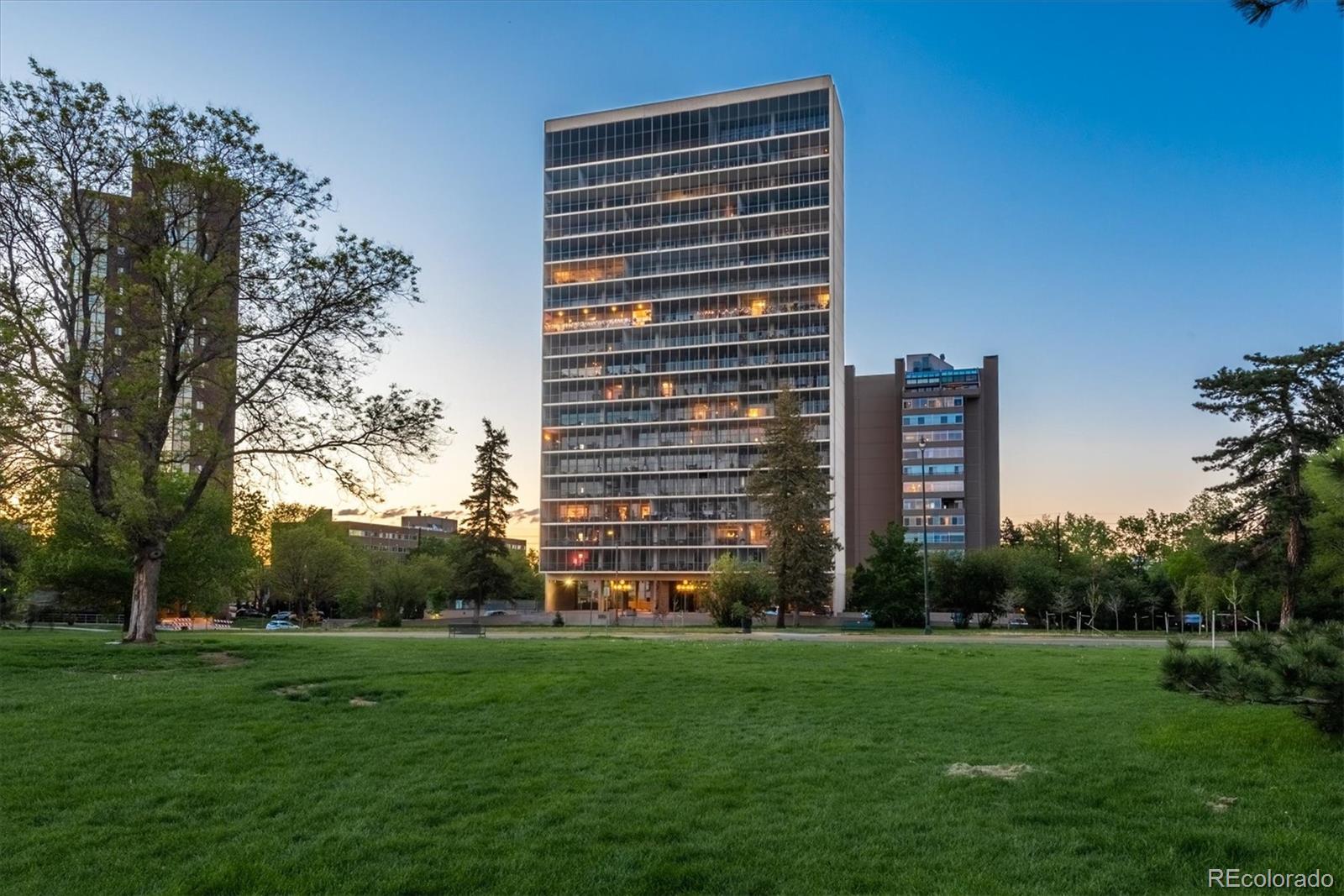 1201 N Williams Street Unit: 4C