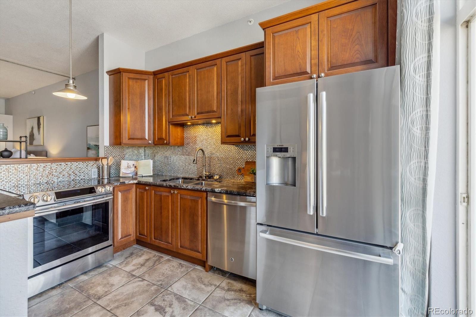 277 N Broadway Unit: 315