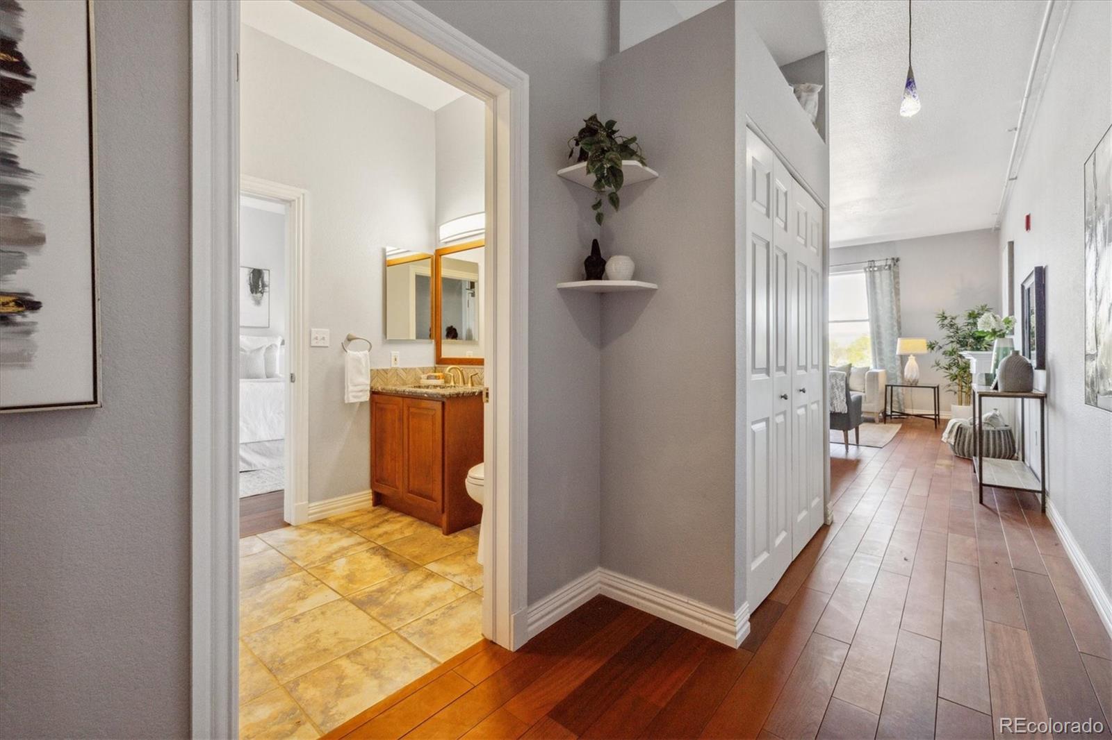 277 N Broadway Unit: 315