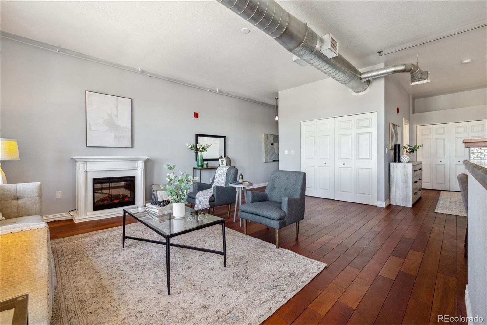 277 N Broadway Unit: 315