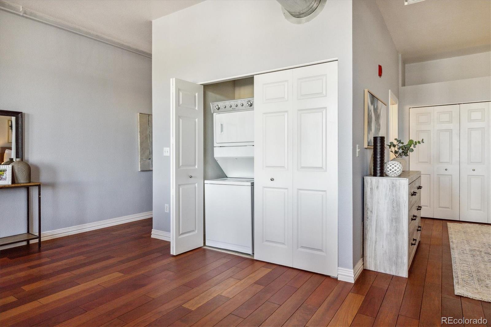 277 N Broadway Unit: 315