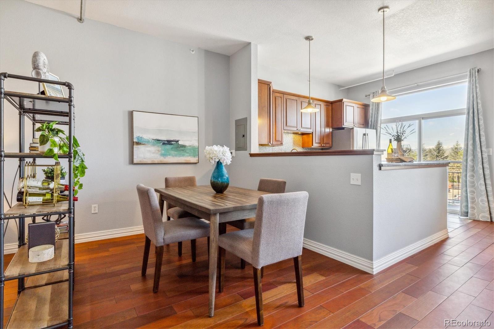 277 N Broadway Unit: 315