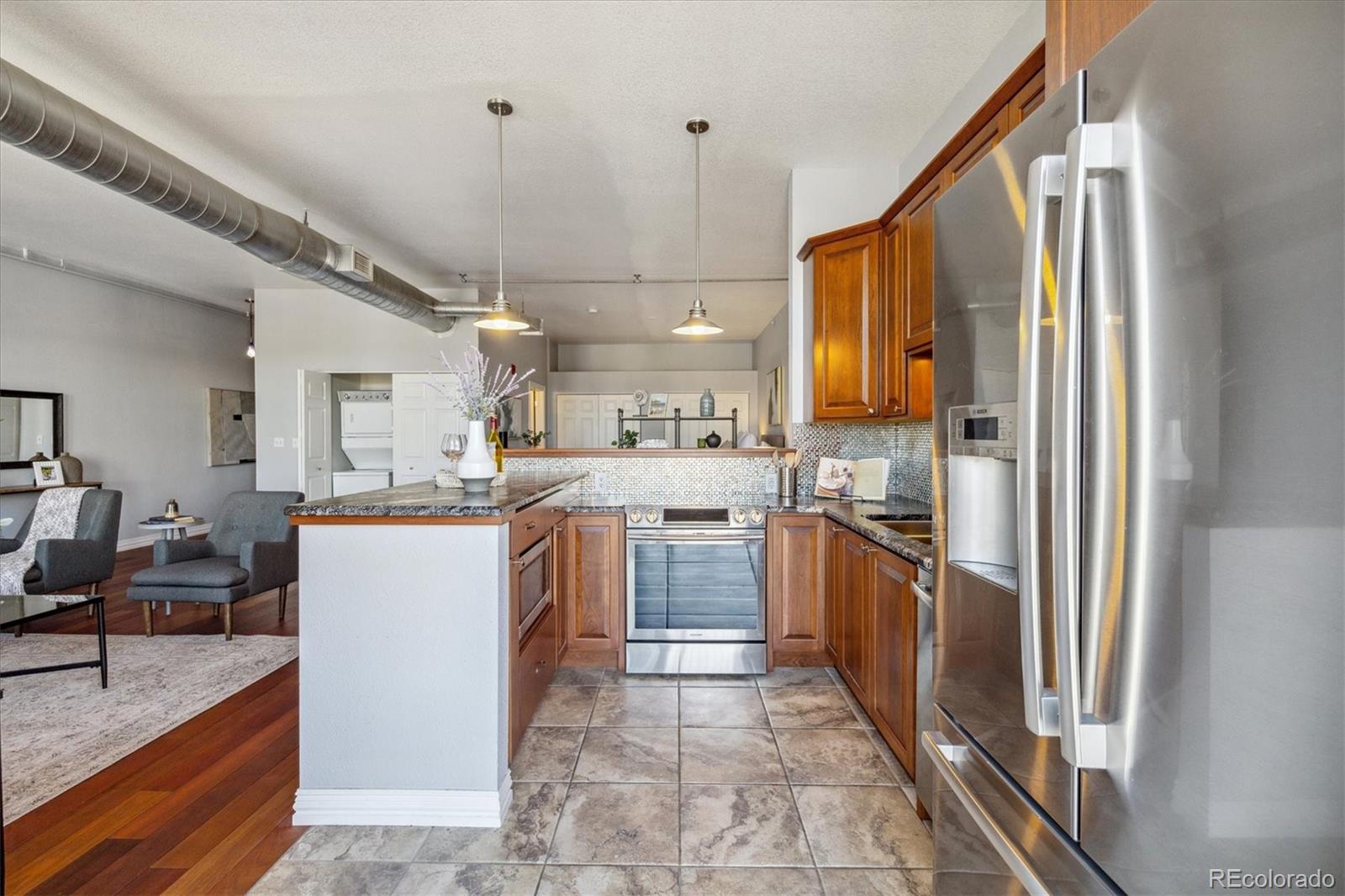 277 N Broadway Unit: 315