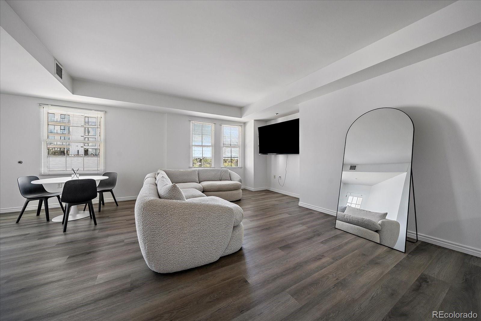 300 W 11th Avenue Unit: 6E
