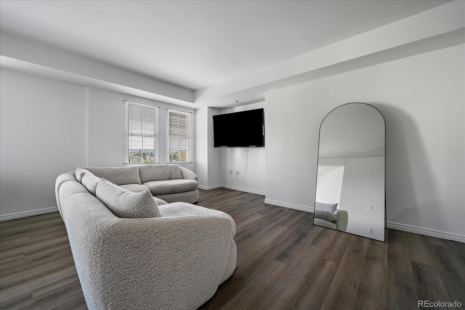 300 W 11th Avenue Unit: 6E