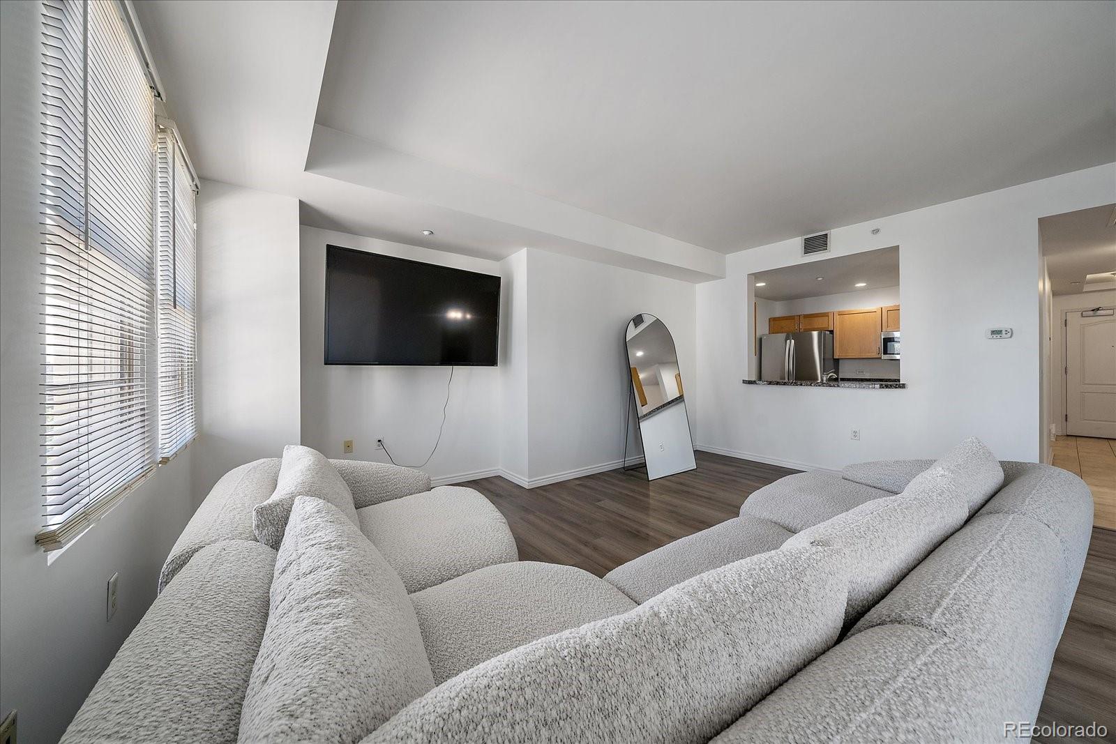 300 W 11th Avenue Unit: 6E