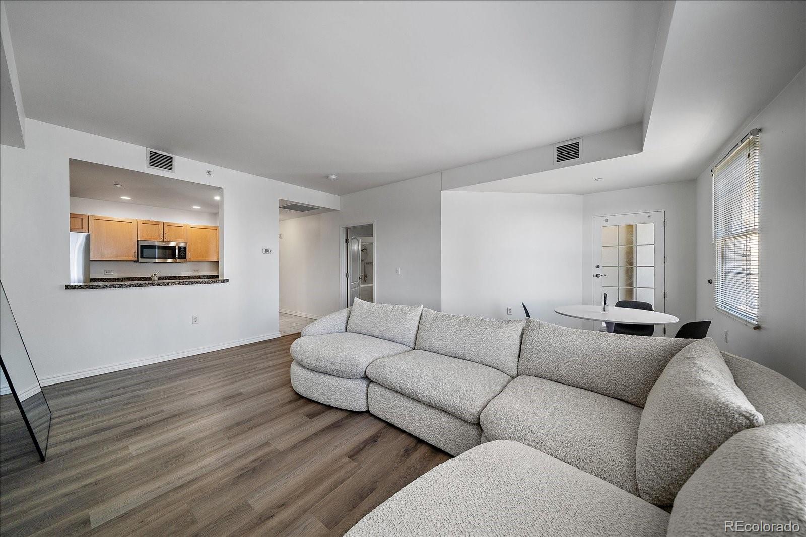 300 W 11th Avenue Unit: 6E