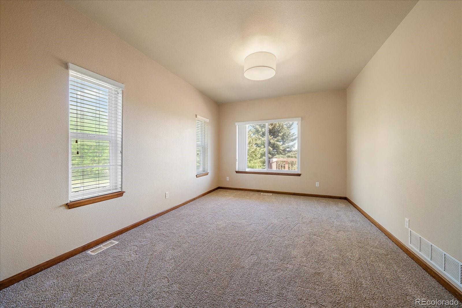 5861 E Valley Hi Drive