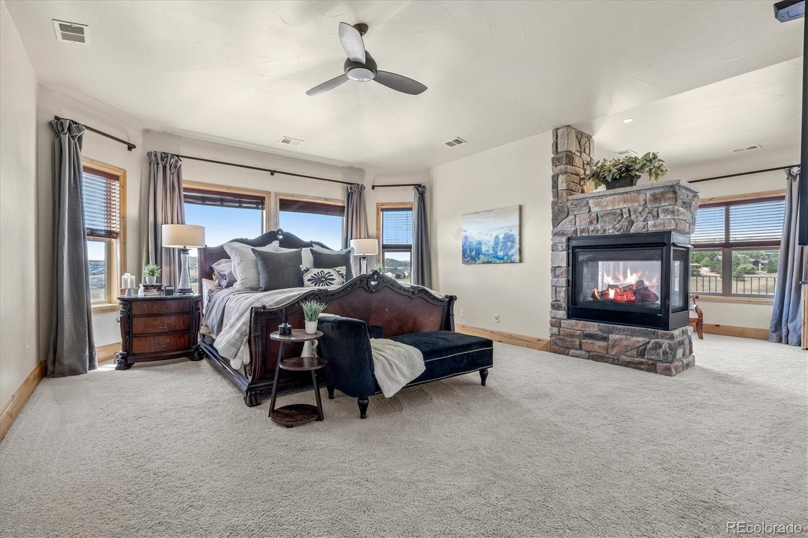 4735 Desperado Way