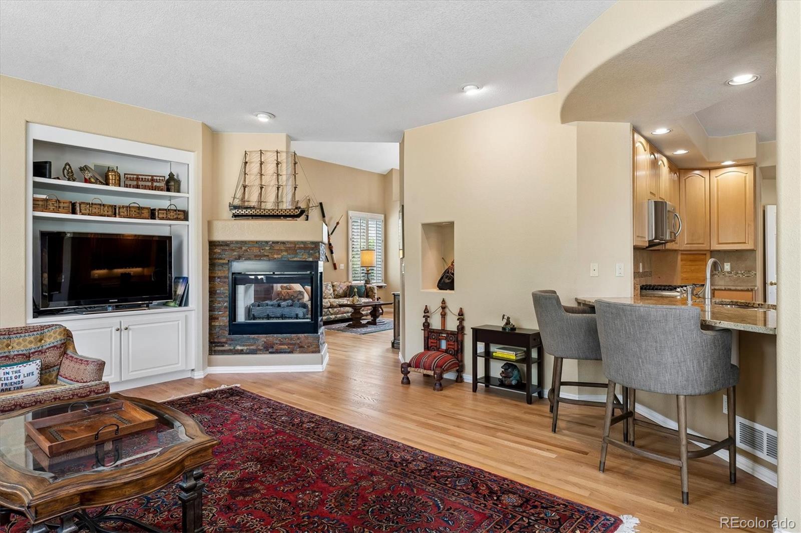 6500 W Mansfield Avenue Unit: 33
