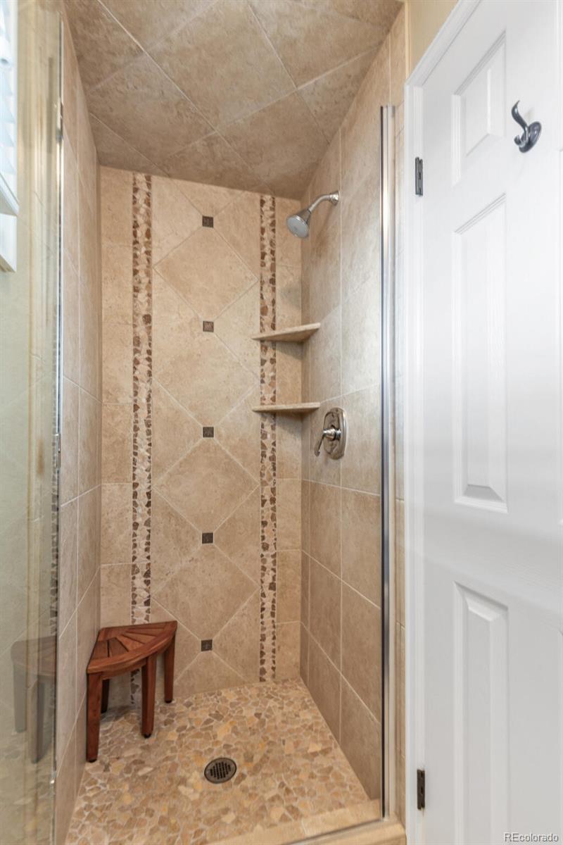 6330 S Newport Court