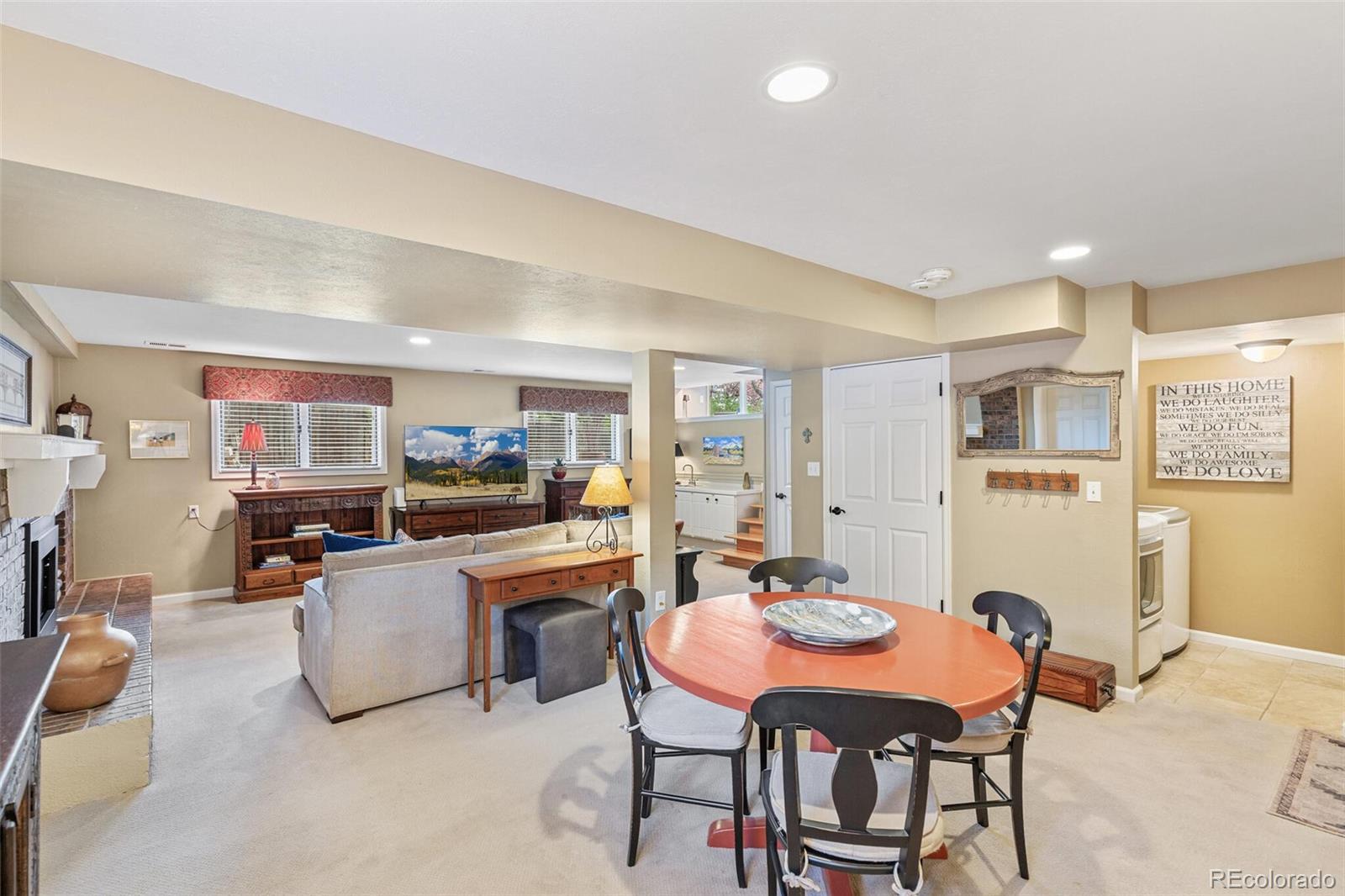 6330 S Newport Court