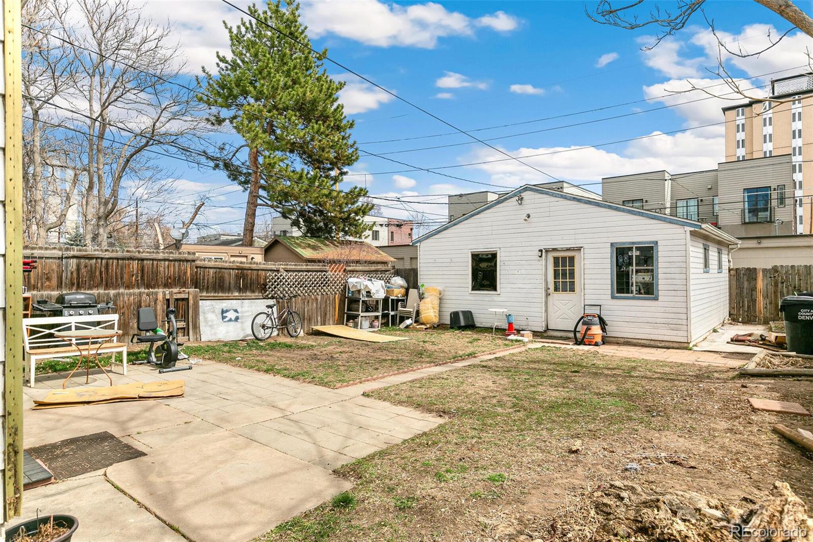 1850 & 1854 S Williams Street