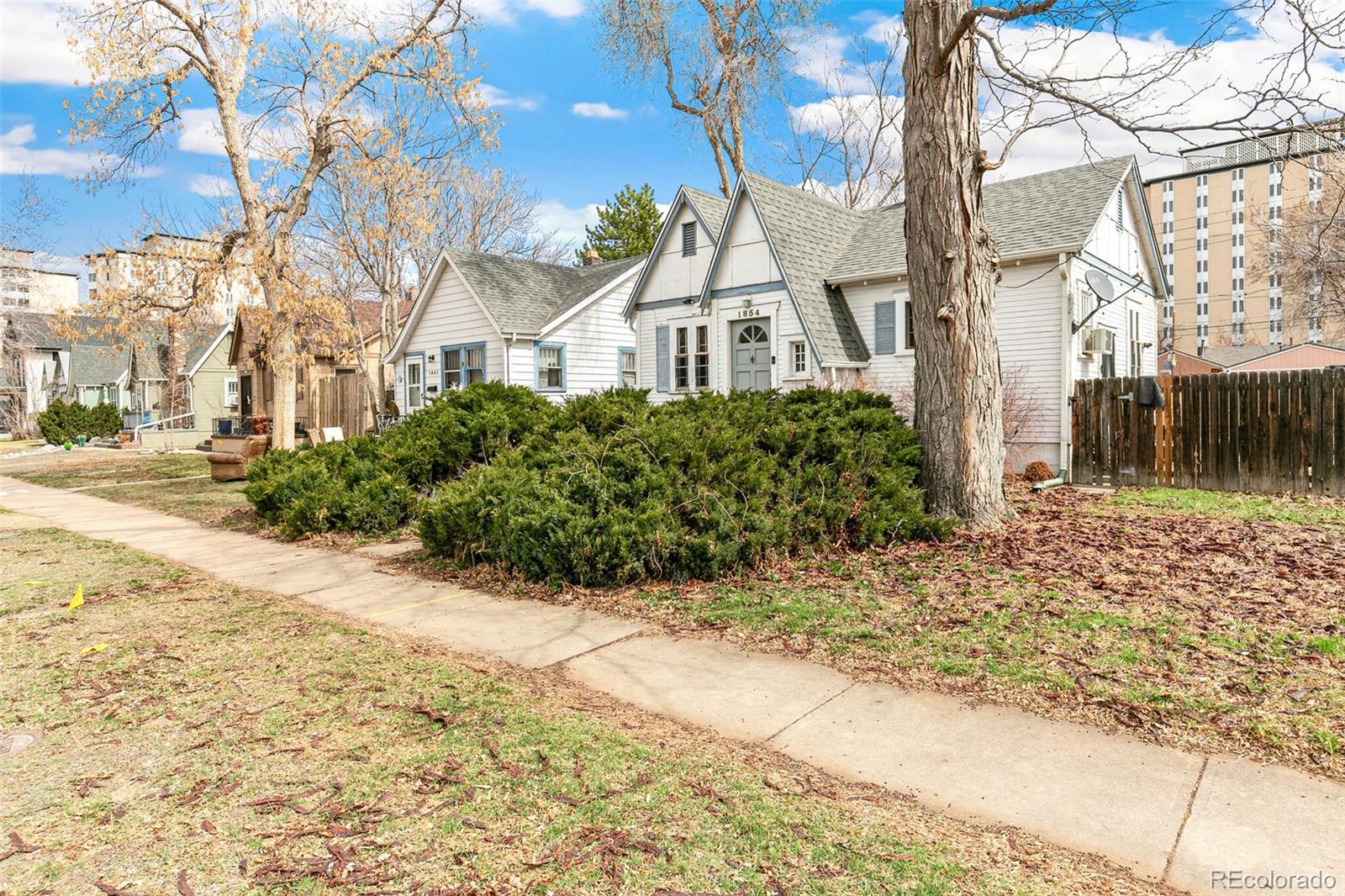 1850 & 1854 S Williams Street