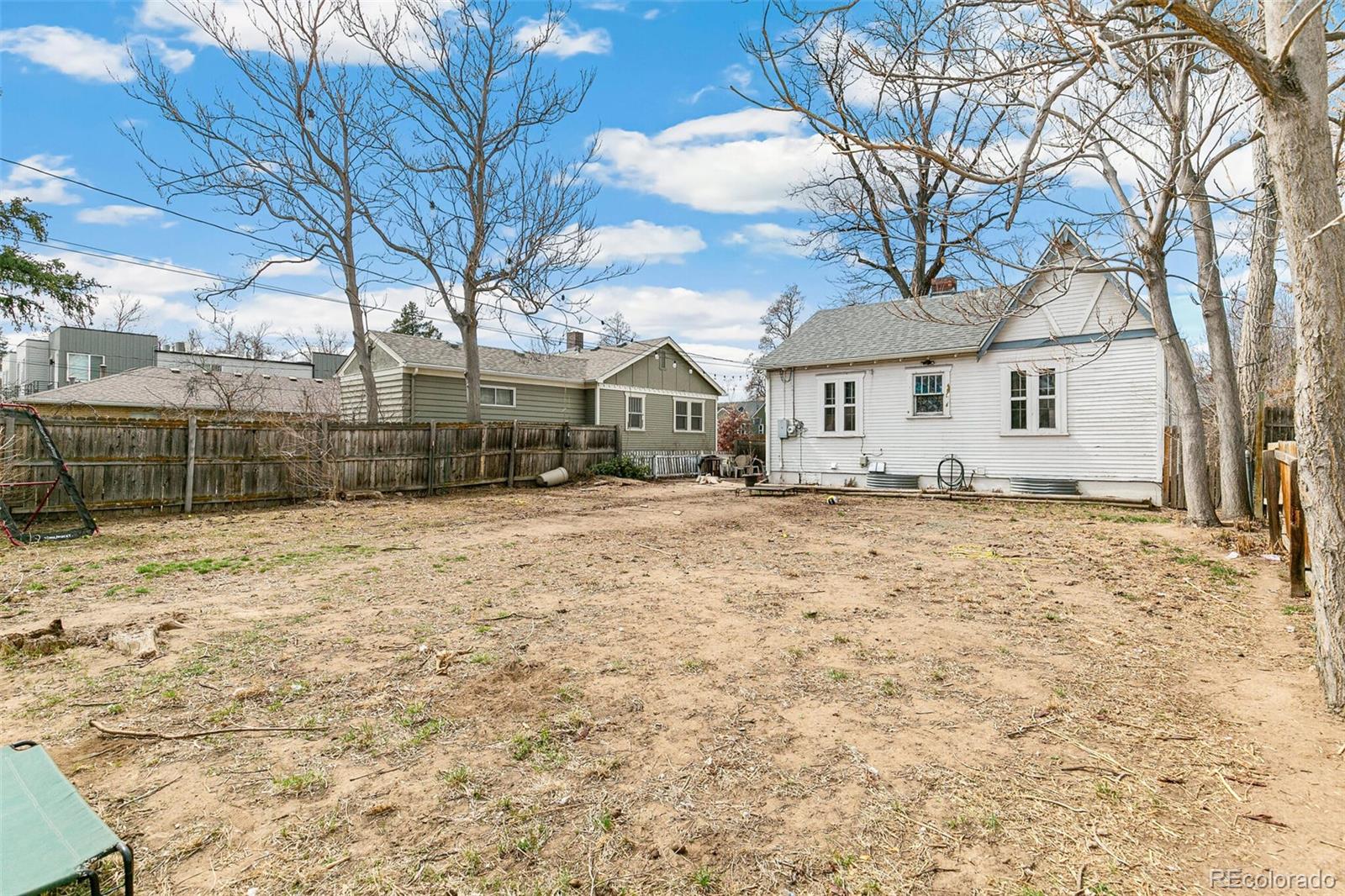 1850 & 1854 S Williams Street