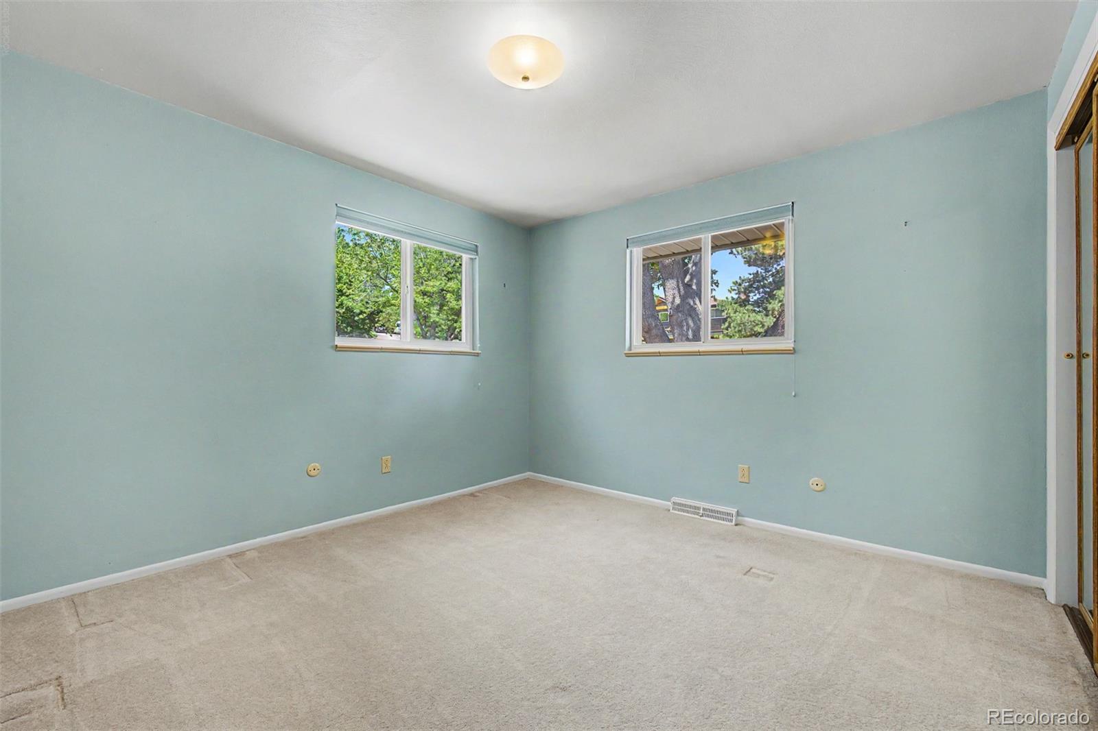 13482 W Ohio Drive