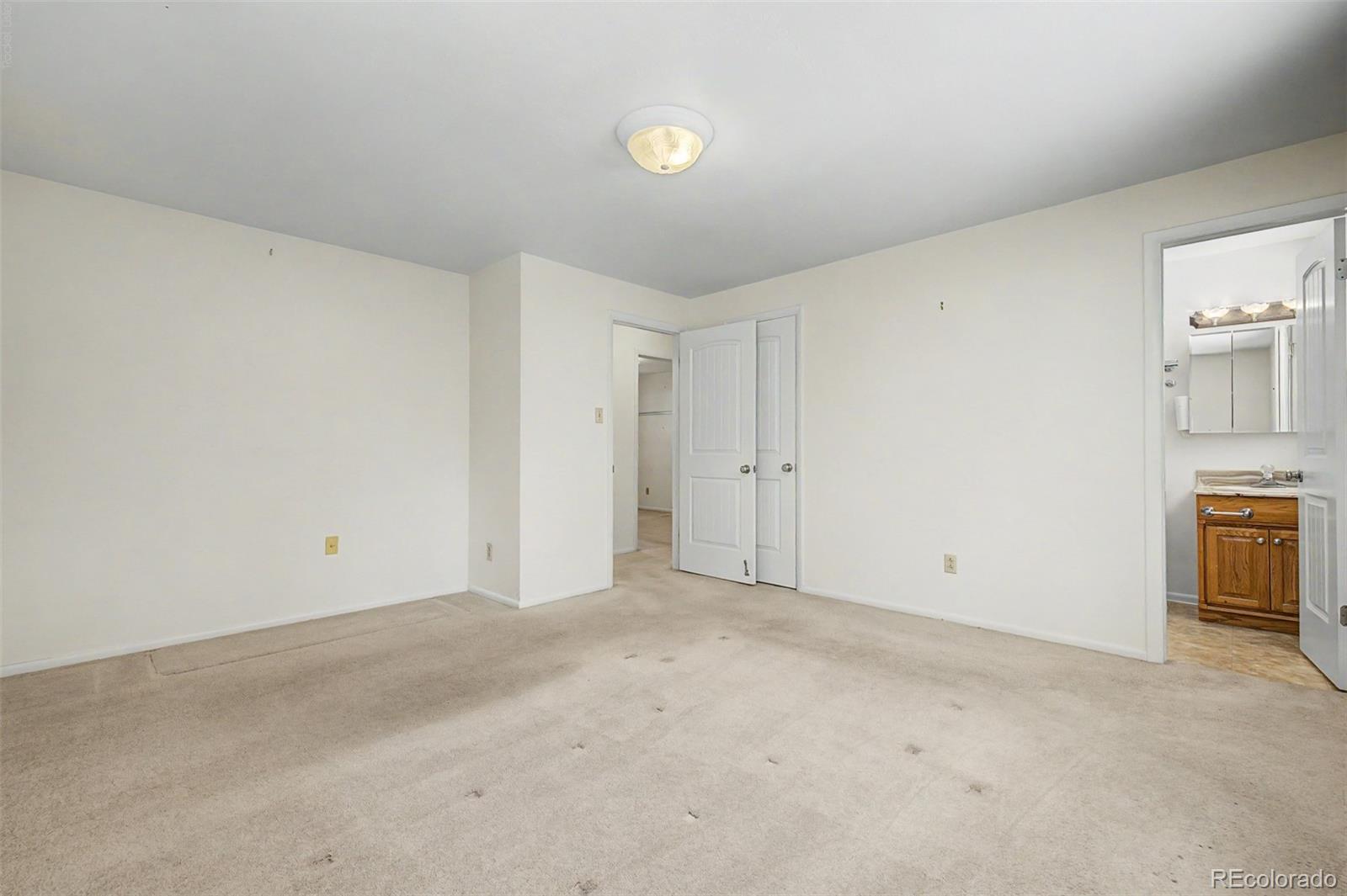 13482 W Ohio Drive