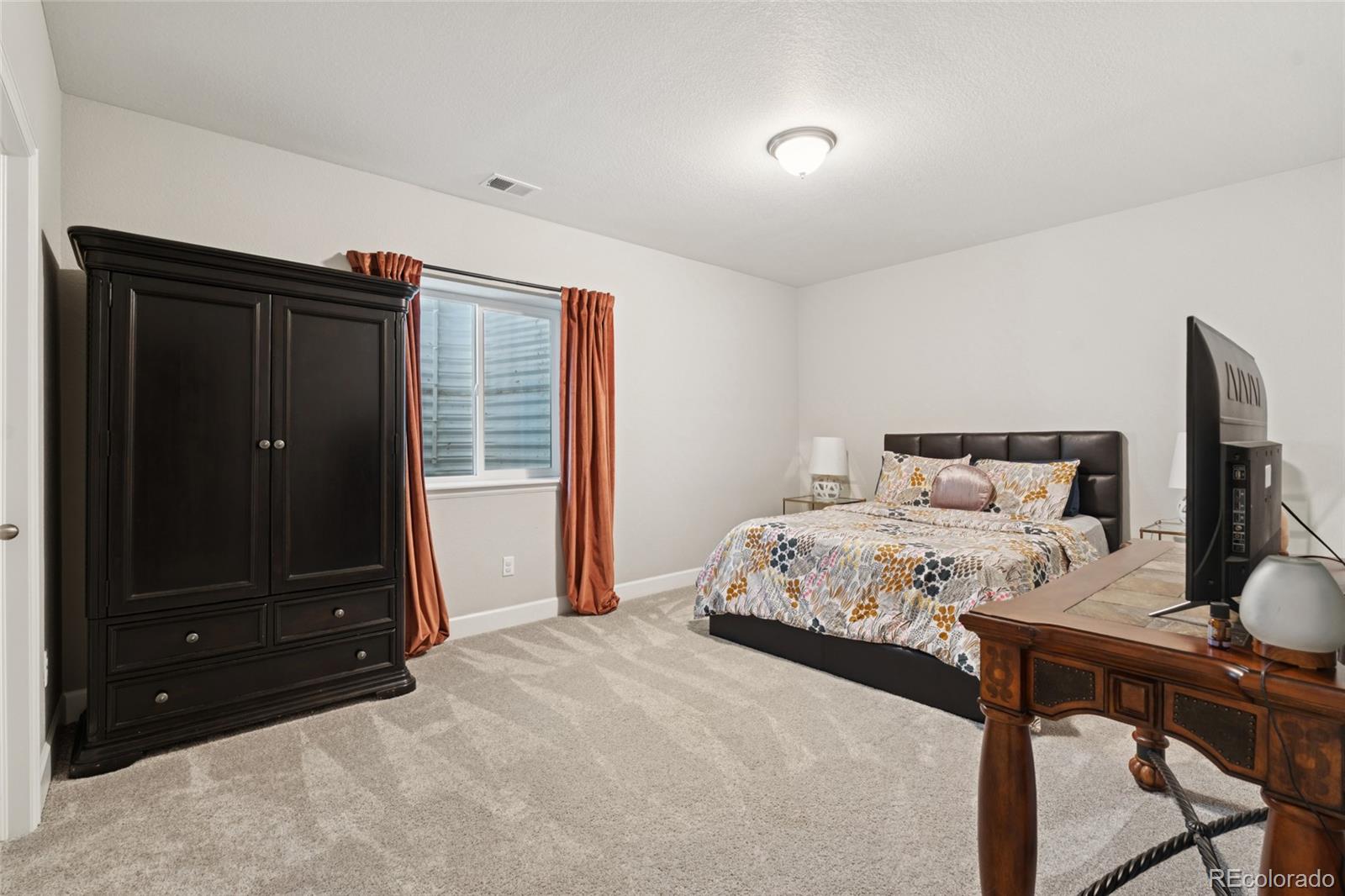 10929 Endeavor Drive