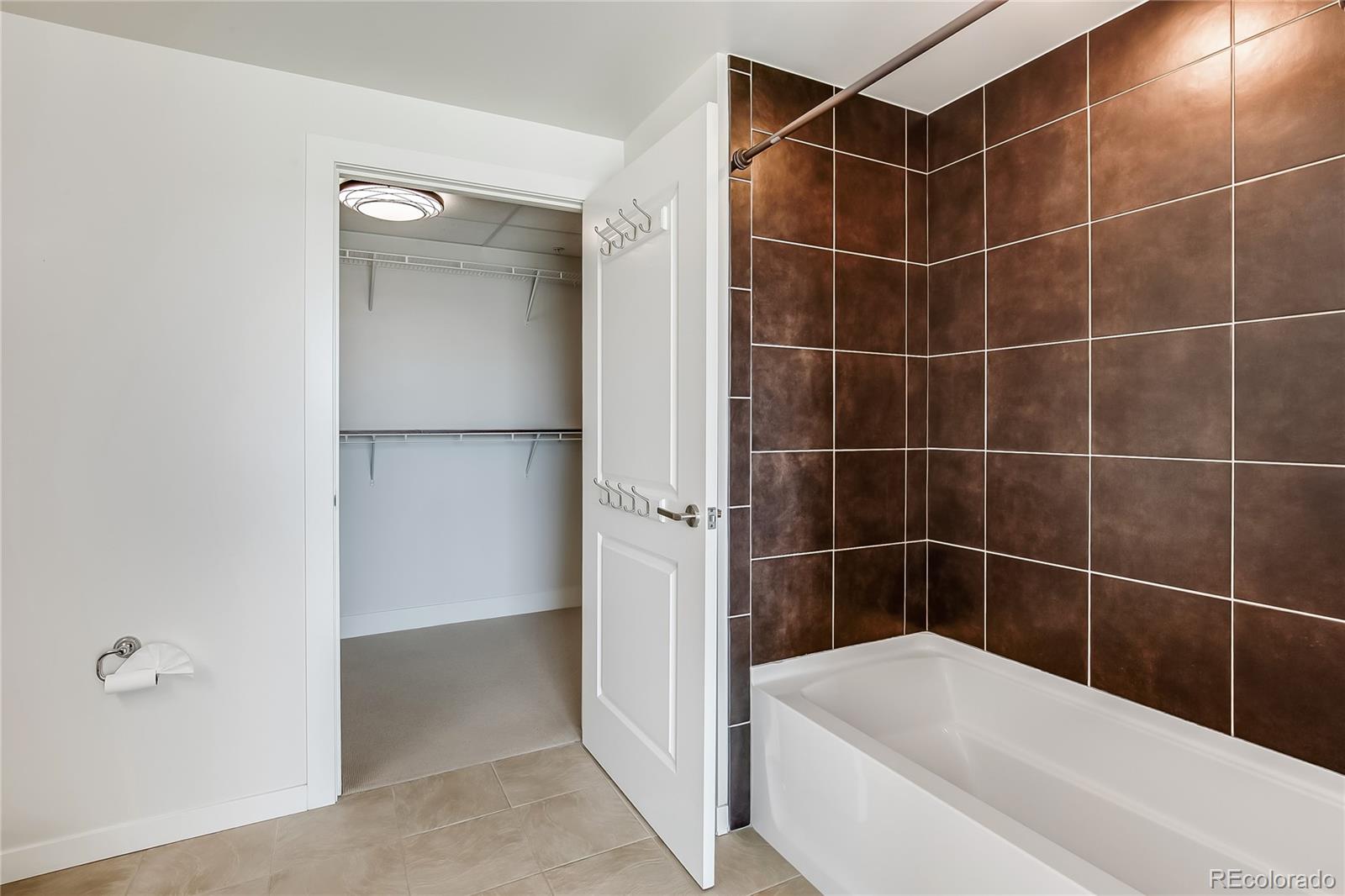 2001 Lincoln Street Unit: 1024