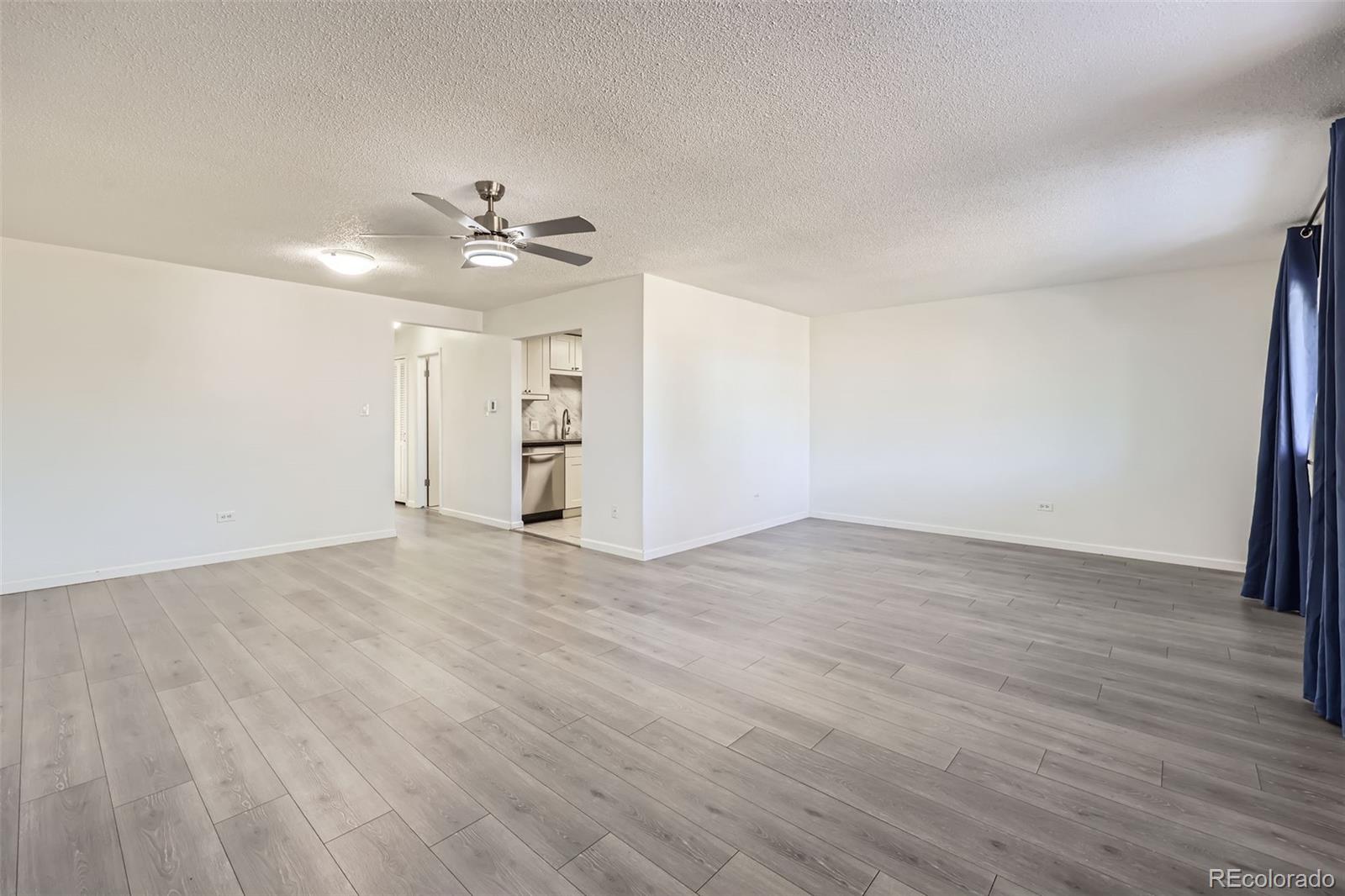 4940 E Donald Avenue Unit: 8