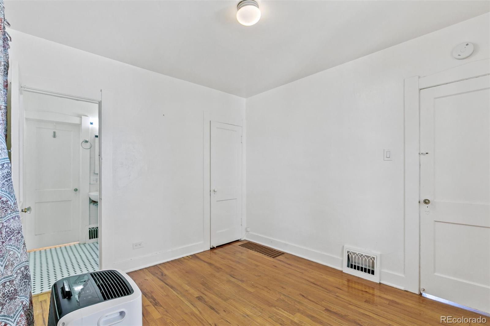 1854 S Williams Street