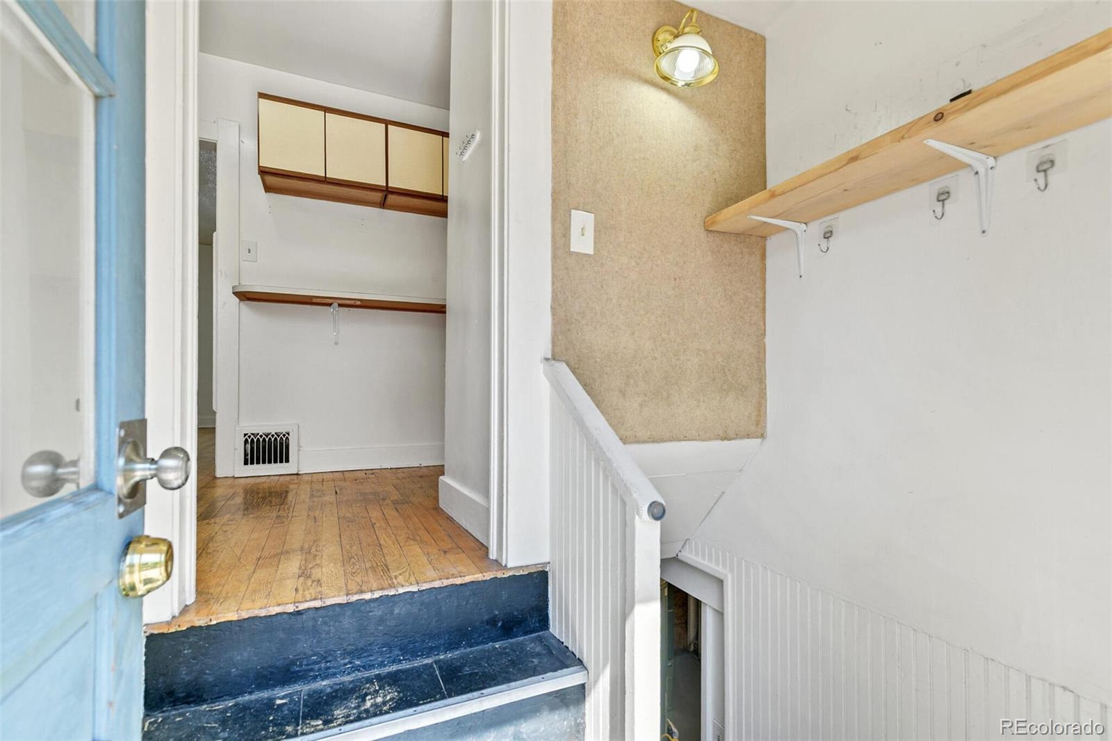 1854 S Williams Street