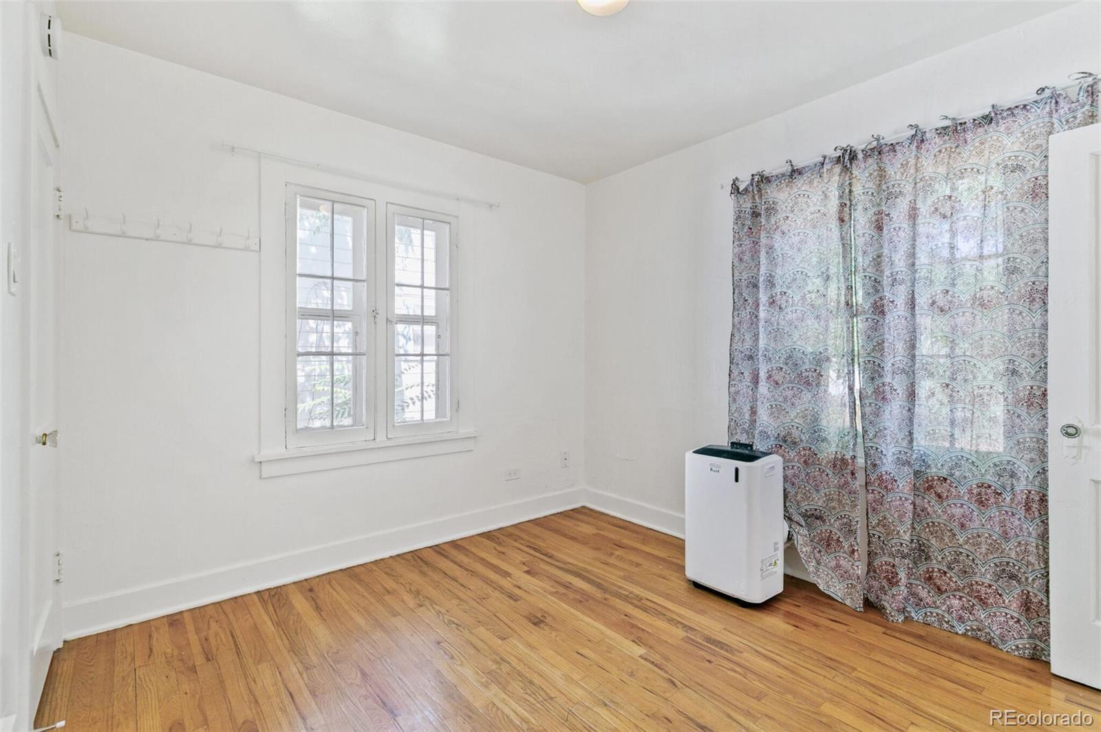 1854 S Williams Street