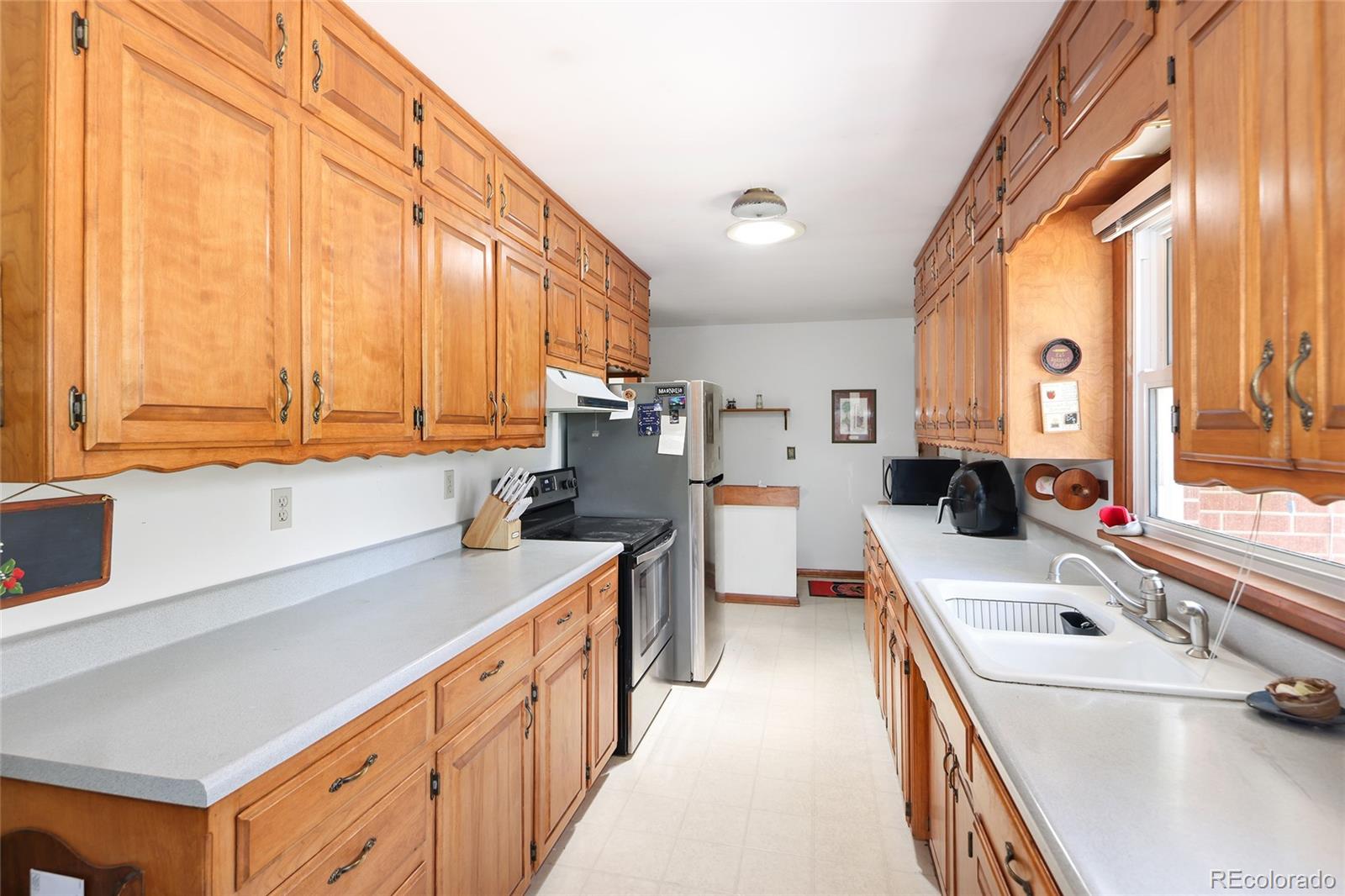 2900 S Golden Way