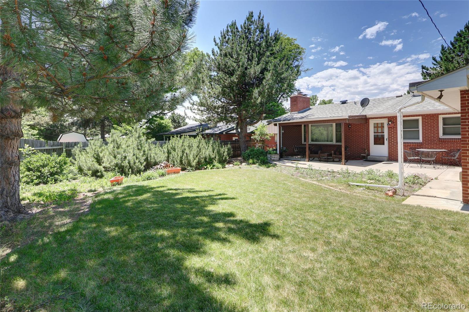 2900 S Golden Way