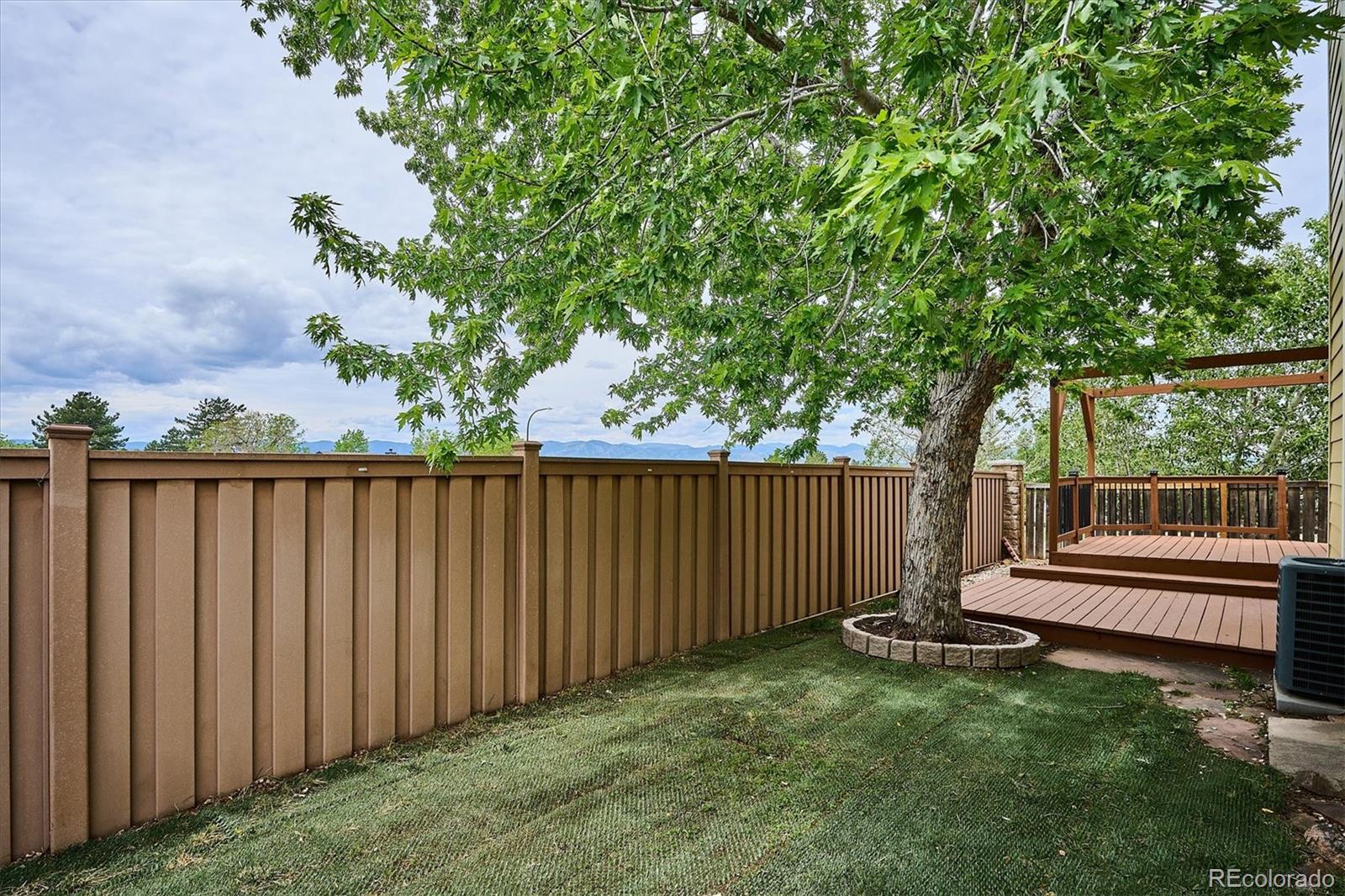 525 Lindenwood Court