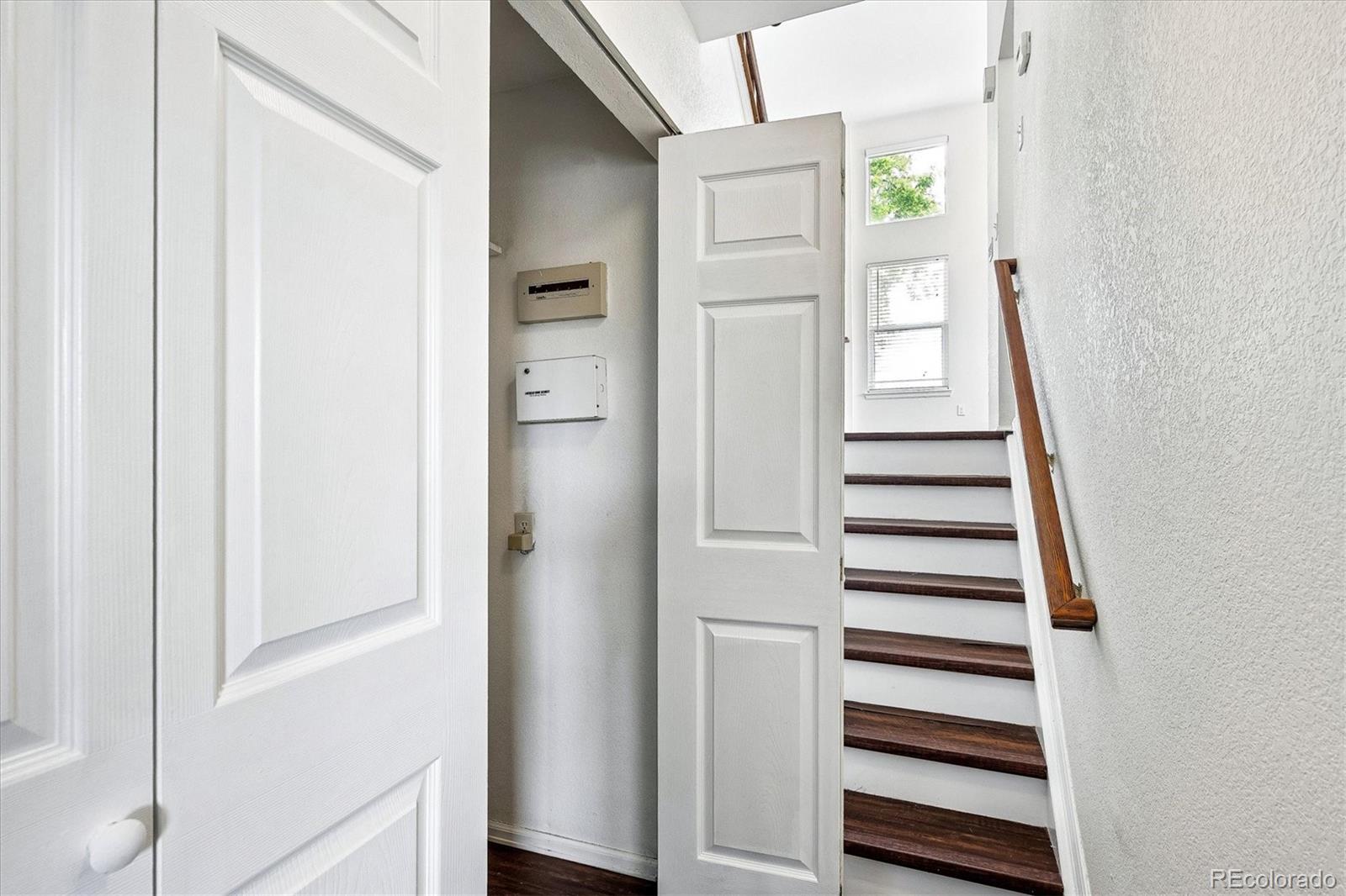 525 Lindenwood Court